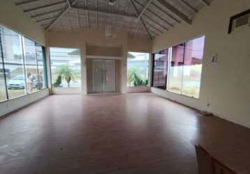 Vendo: casa vale das palmeiras possui 180m² com 3 quartos em lagoa - macaé - rj