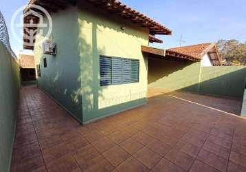 Casa com 2 dormitórios para alugar, 160 m² por r$ 1.500,00/mês - jardim califórnia - barretos/sp