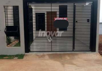 Vende-se casa no jardim coopagro no valor de 450 mil | com area de festa...