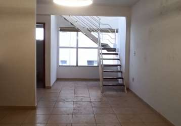 Lindo apartamento duplex com 03 suítes jardim botânico