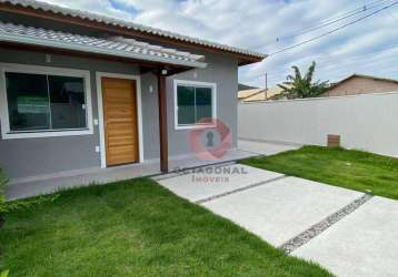 Casa com 2 dormitórios à venda, 90 m² por r$ 395.000,00 - barroco (itaipuaçu) - maricá/rj