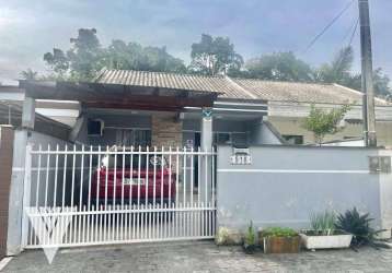 Casa com 2 dormitórios à venda, 58 m² por r$ 650.000,00 - água verde - blumenau/sc