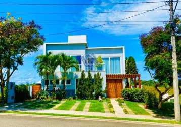 Casa em condomínio decorada e mobiliada 5 quartos sendo 4 suítes 380m2 em alphaville litoral norte ii