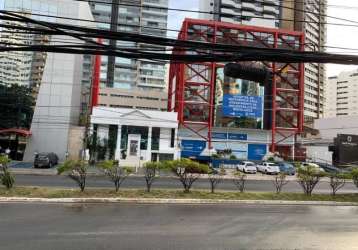 Excelente imóvel comercial  para locação com 555,96m2 na avenida tancredo neves - itaigara