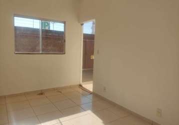 Vendo casa na qn 31 riacho fundo ii