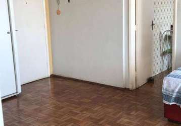 Amplo apartamento com 2 dormitórios no centro de bauru