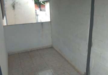 Ca00239 - casa para locação de 65m², em são roque-sp.