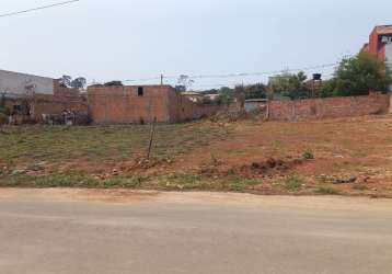 Terreno de 360m² com excelente localização á venda em igarapé-mg!