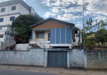 Imperdível: casa à venda em contagem-mg, centro! 3 quartos, 1 suíte, 2 salas, 2 banheiros, 1 vaga garagem, 180m2. venha conferir!