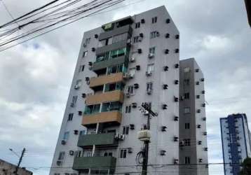 Vendo na pedreira com 3 quartos + 1 vaga