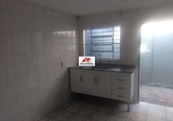 Casa individual para locação na vila formosa!!