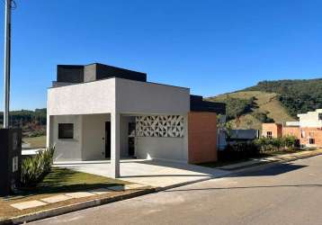 Imperdível oportunidade: casa em condomínio à venda em bragança paulista-sp, condomínio portal da serra! 3 quartos, 1 suíte, 2 salas, 2 vagas de garagem, 154,97 m².