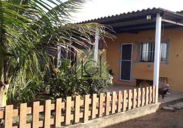 Imperdível oportunidade! casa à venda em ilha comprida-sp, 2 quartos, 1 sala, 1 banheiro, 1 vaga de garagem, 116m².