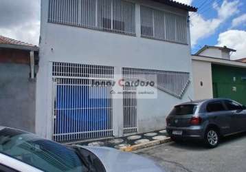 Oportunidade, casa com 3 dormitórios sendo uma suíte no centro da cidade e mogi.