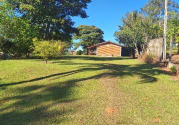 Vendo maravilhosa chácara de 3000 m2