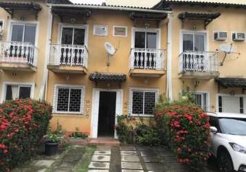 Casa em condomínio fechado com 2 quartos à venda na rua das hortências, vila valqueire, rio de janeiro, 100 m2 por r$ 660.000