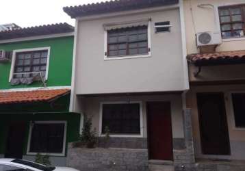 Casa em condomínio fechado com 2 quartos à venda na rua goianinha, curicica, rio de janeiro, 60 m2 por r$ 320.000