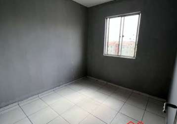 Apartamento à venda em feira de santana-ba, no bairro pedra do descanso: 2 quartos, 1 sala, 1 banheiro, 1 vaga, 45m².