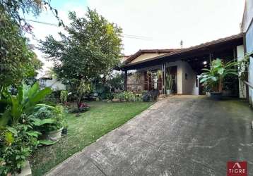 Casa com 4 quartos à venda na rua dona queridinha, 41, itapoã, belo horizonte por r$ 1.100.000