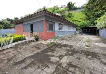 Casa com 3 dormitórios para alugar, 182 m² por r$ 6.069/mês - vila muqui - teresópolis/rj