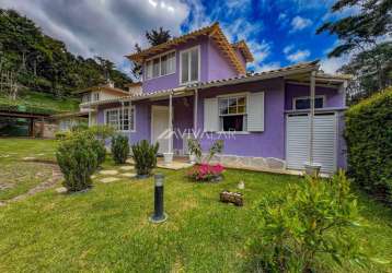 Casa com 3 dormitórios à venda, 128 m² por r$ 850.000,00 - albuquerque - teresópolis/rj