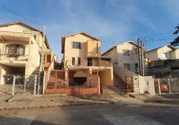 Maravilhosa casa no melhor bairro com ar puríssimo