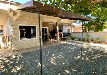 Linda casa à venda no petrópolis