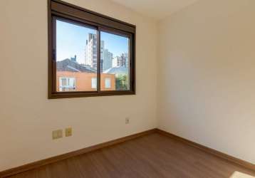 Lindo apartamento de 2 dormitórios,  terraço , com vaga de garagem coberta, rua calma , tranquila, próximo a supermercados , bancos e escolas, fácil acesso, uma quadra da av protásio alves e álvaro al