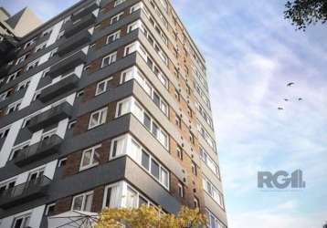 Único apartamento garden disponível a venda. com 80m2 privativos total, sendo 70m2 interno e 10m2 externo, esse garden é composto por 02 dormitórios, ambos suítes, living 2 ambientes com churrasqueira