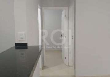 Excelente apartamento de 2 dormitórios, todo reformada na segunda principal avenida da restinga  &lt;br&gt; &lt;br&gt;apartamento de 2 dormitórios,  conceito aberto, sala e cozinha integrada. &lt;br&g