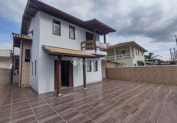 Casa com 6 quartos à venda na rua antonio vitor vieira, 624, pinheira, palhoça, 300 m2 por r$ 850.000