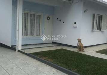 Casa com 5 quartos à venda na rua manoel loureiro, 996, barreiros, são josé, 260 m2 por r$ 890.000