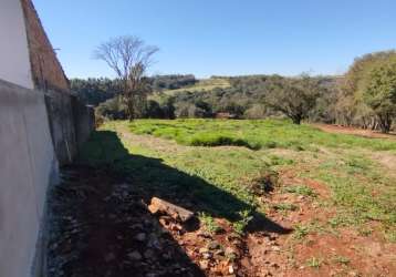 Chácara dentro da cidade no jardim universitário