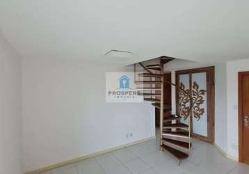 Cobertura duplex, 1 quarto reversível para 2, com hidromassagem, condomínio com infraestrutura, jardim armação