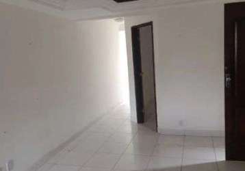 Apartamento com 3 dormitórios à venda, 70 m² por r$ 130.000,00 - itapuã - salvador/ba