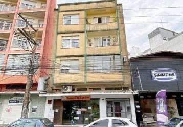 Apartamento 3 dormitórios sendo 1 com sacada, amplo living dois ambientes, cozinha com sala de jantar, sacada com churrasqueira, ampla área de serviço separada, depósito, banheiro social e auxiliar, l