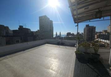 Jk com 31 m² de área privativa, cozinha, área de serviço separada e banheiro social. condomínio com churrasqueira no terraço da cobertura com vista panorâmica do guaíba e do centro histórico! possui b