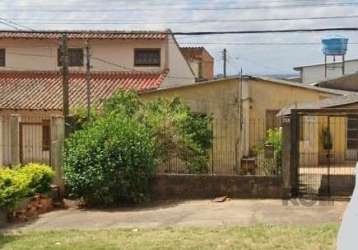 Casa 3 dormitórios, 1 vaga de garagem, bairro morro santana, porto alegre/rs   &lt;br&gt; &lt;br&gt;casa a venda no bairro alto petrópolis, composta de living, cozinha, área de serviço, três dormitóri