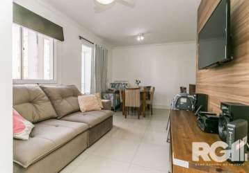 Apartamento com 3 dormitórios no bairro morro santana ( porto alegre ), 67,28m² de área privativa, living estar e jantar com sacada, cozinha americana, 1 suíte, banheiro social, 1 vaga de estacionamen