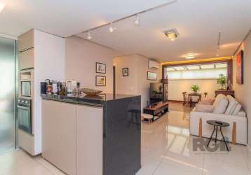 Confortável apartamento garden no bairro rio branco!&lt;br&gt;com jeito de casa este imóvel  possui dois dormitórios, sendo uma suíte, amplo living estendido, cozinha americana com churrasqueira. poss