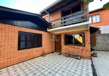 Casa com 4 quartos à venda na rua stefano vergani, 289, cruzeiro, caxias do sul, 237 m2 por r$ 800.000