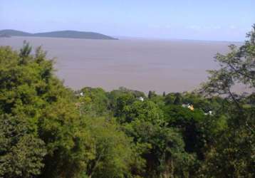 Terreno  de 2 frentes com vista  maravilhosa e eterna do guiaba.&lt;br&gt;terreno de duas frentes no sétimo céu com vista indescritível do guaíba, com 21,50 m de frente e 18 m ao fundo, com 778,75 m² 