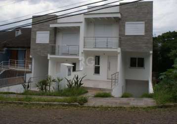 Ótima casa com 3 dormitórios, no bairro ipanema, zona sul de porto alegre, rs.&lt;br&gt;&lt;br&gt;casa com 3 dormitórios sendo 1 suíte , linda vista para o rio, amplo living com porcelanato, garagem p