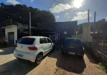 Terreno com duas lojas em frente a av. oscar pereira, próximo ao hospital divina providência em um terreno de 9,90 x 44. além das duas lojas de frente no terreno totalmente construído também temos mai