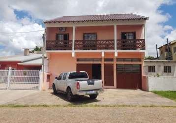 Belíssimo imóvel com anexo comercial próximo ao centro de viamão.&lt;br&gt;&lt;br&gt;imóvel possui 3 dormitórios, sala de estar, sala de jantar, cozinha, espaço gourmet com churrasqueira e fogão a len