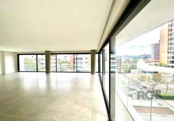 Novo  1 apartamento por andar com 223m2 de área privativa.&lt;br&gt;&lt;br&gt;03 suítes (sendo 1 master com 48m2)&lt;br&gt;4 vagas de garagem&lt;br&gt;&lt;br&gt;características do condomínio:&lt;br&gt