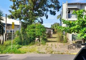 Terreno 10x70 área total de 700m², bem localizado.&lt;br&gt;agende uma visita com um dos nossos corretores especialistas.