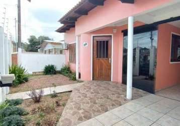 Casa com 3 dormitorios, sendo 1 suite, sala cozinha, 3 banheiros, garagem coberta , espaço com churrasqueira nos fundos do patio, murada e com grades na frente. imovel em otimo estado de conservação p