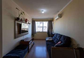 Descubra este charmoso apartamento localizado no bairro jardim botânico em porto alegre. com uma área construída de 49m², o imóvel oferece um quarto espaçoso, banheiro social, churrasqueira, cozinha, 