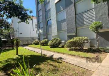 Apartamento duplex com 137,84m² privativos, de fundos, silencioso, com 4 dormitórios podendo fazer escritório/ estúdio ou deixar a sala mais ampla, 2 banheiros sociais, 2 cozinhas, 2 salas de estar po